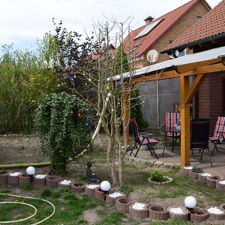 Fuenfeichener Weg 16 Apartman Eisenhüttenstadt Kültér fotó