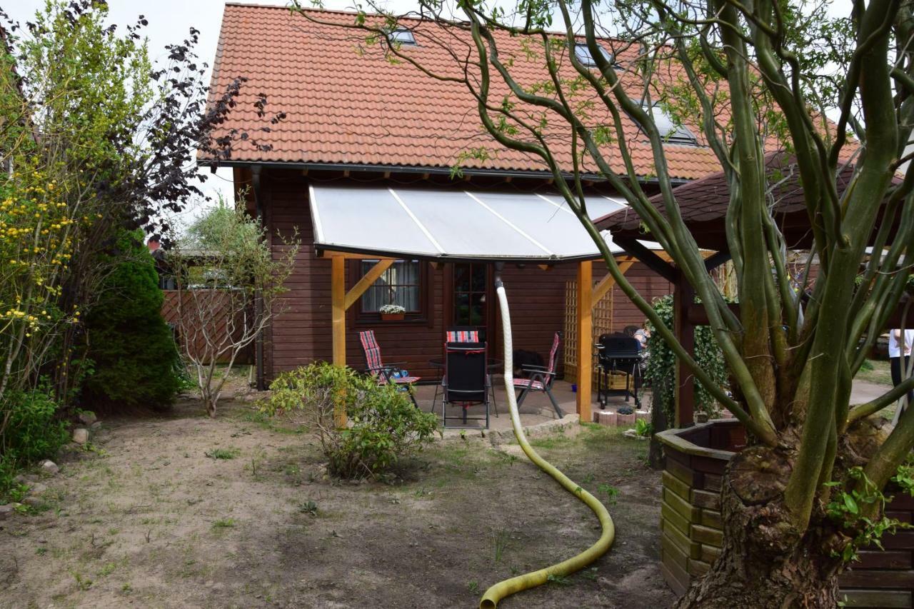 Fuenfeichener Weg 16 Apartman Eisenhüttenstadt Kültér fotó