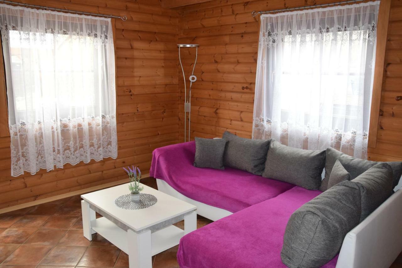 Fuenfeichener Weg 16 Apartman Eisenhüttenstadt Kültér fotó