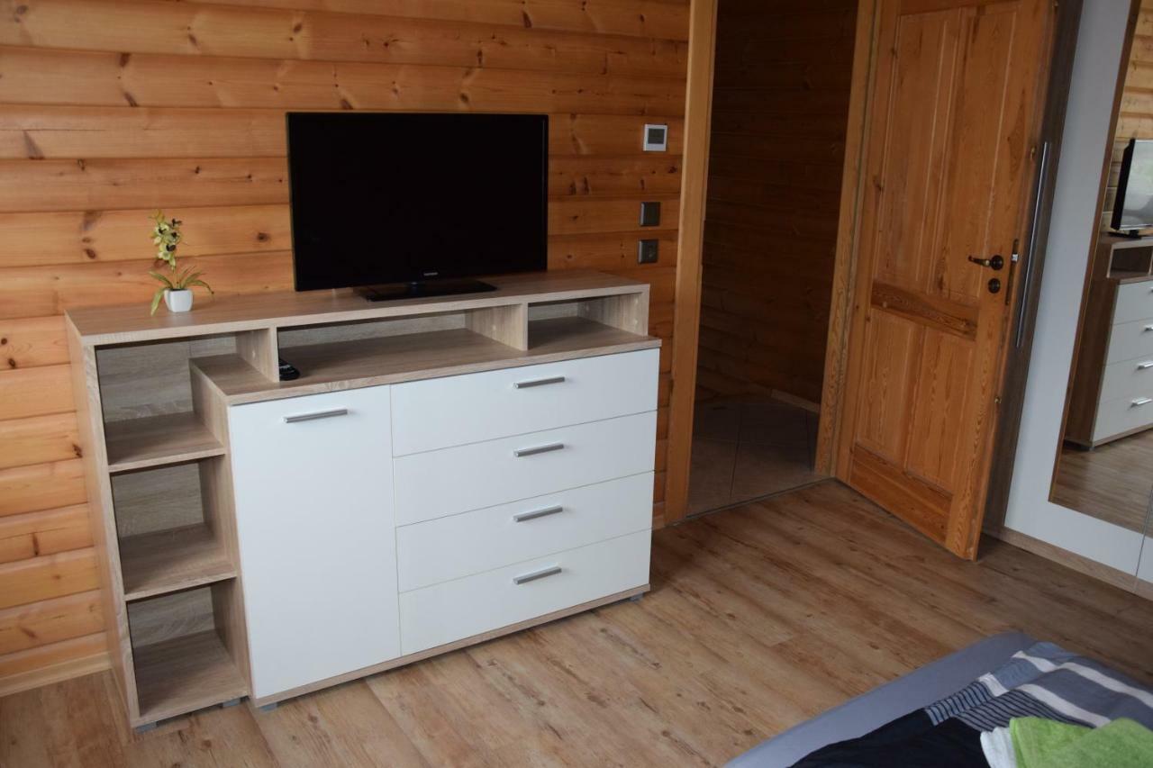 Fuenfeichener Weg 16 Apartman Eisenhüttenstadt Kültér fotó